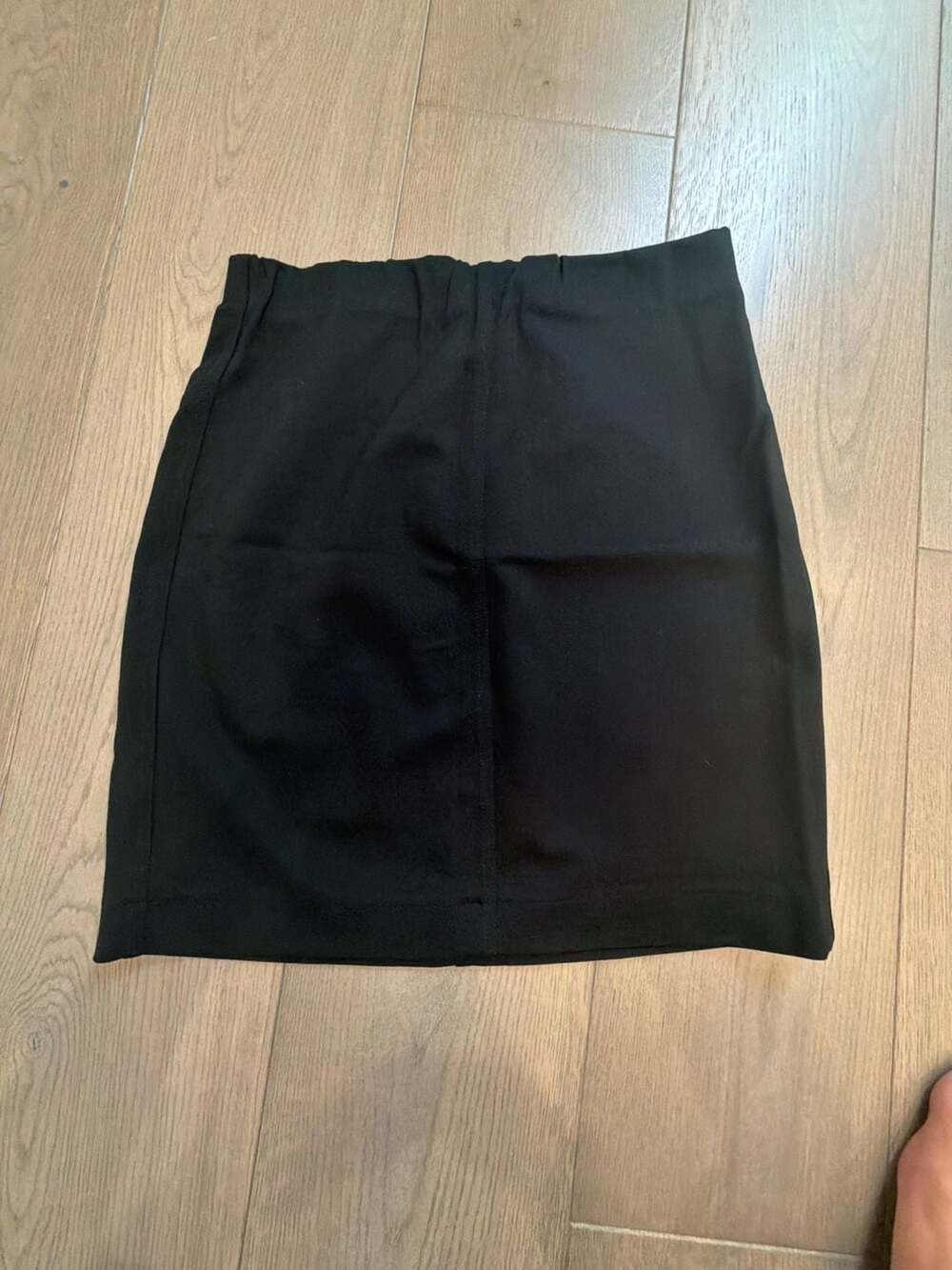 H&M Black Mini Skirt Size M